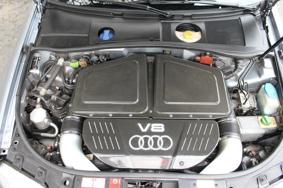 Audi RS6 Avant - Paul Walker