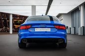 Audi RS7 cu interior albastru