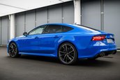 Audi RS7 cu interior albastru