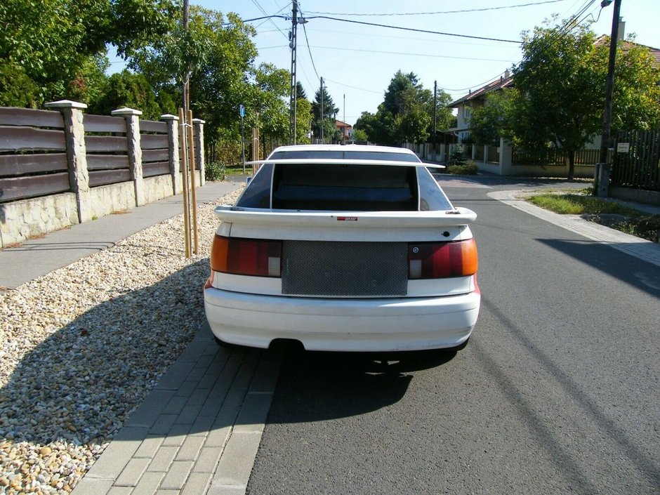 Audi S2 cu motor W12