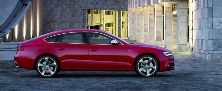 Audi S4 si S5 isi iau ramas bun de la tranmisia manuala Audi S4 si S5 isi iau ramas bun de la tranmisia manuala