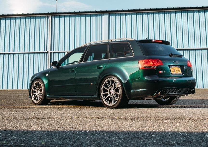 Audi S4 transformat in RS4