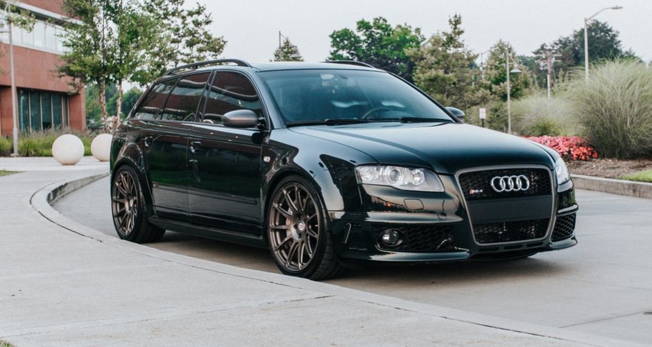 Audi S4 transformat in RS4