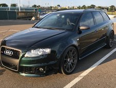 Audi S4 transformat in RS4