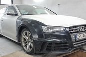 Audi S5 tunat in Polonia