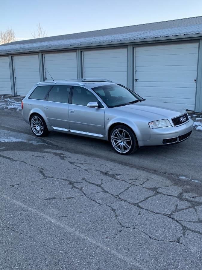 Audi S6 cu transmisie manuala