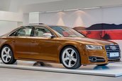 Audi S8 in Ipanema Brown