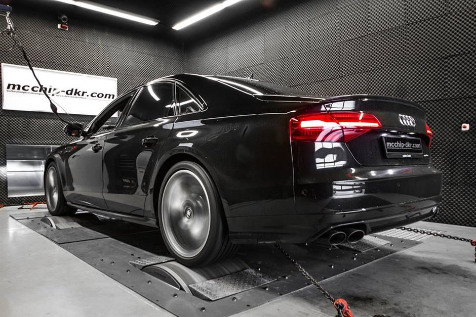 Audi S8 Plus de la Mcchip