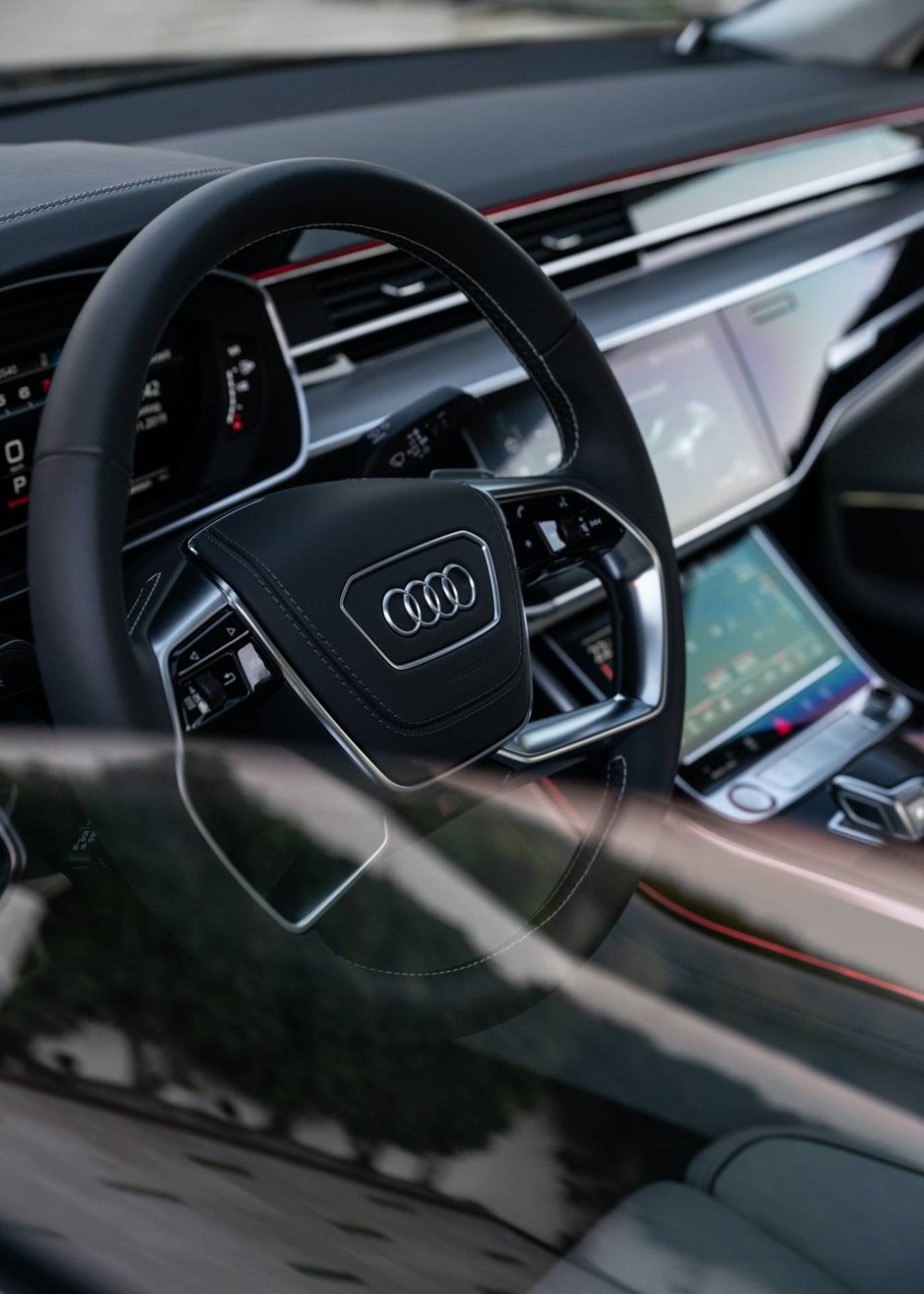 Audi S8