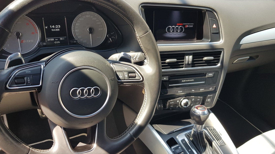 Audi SQ5 Biturbo 2014