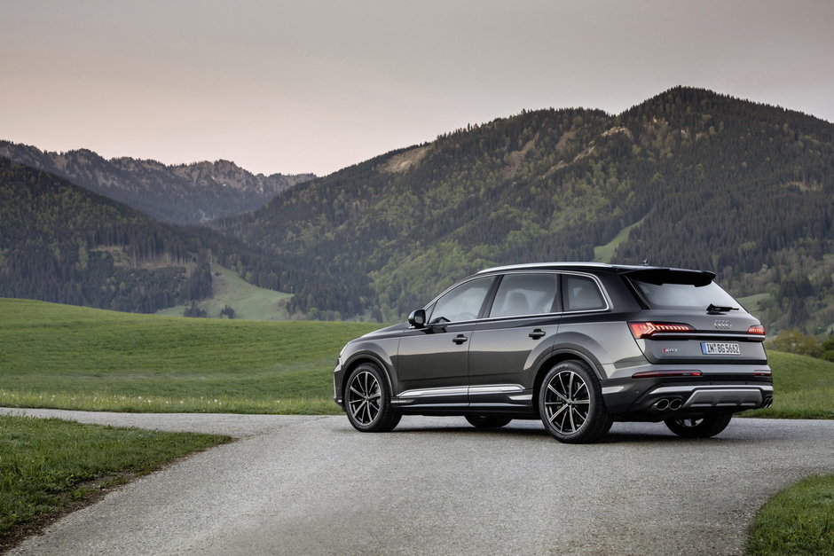 Audi SQ7 TFSI si Audi SQ8 TFSI