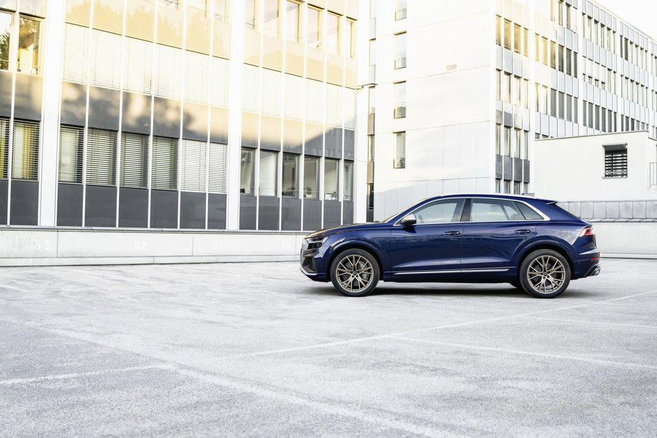 Audi SQ7 TFSI si Audi SQ8 TFSI