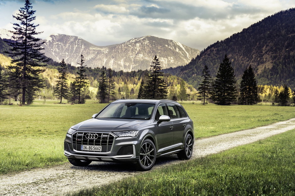 Audi SQ7 TFSI si Audi SQ8 TFSI