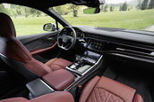 Audi SQ7 TFSI si Audi SQ8 TFSI