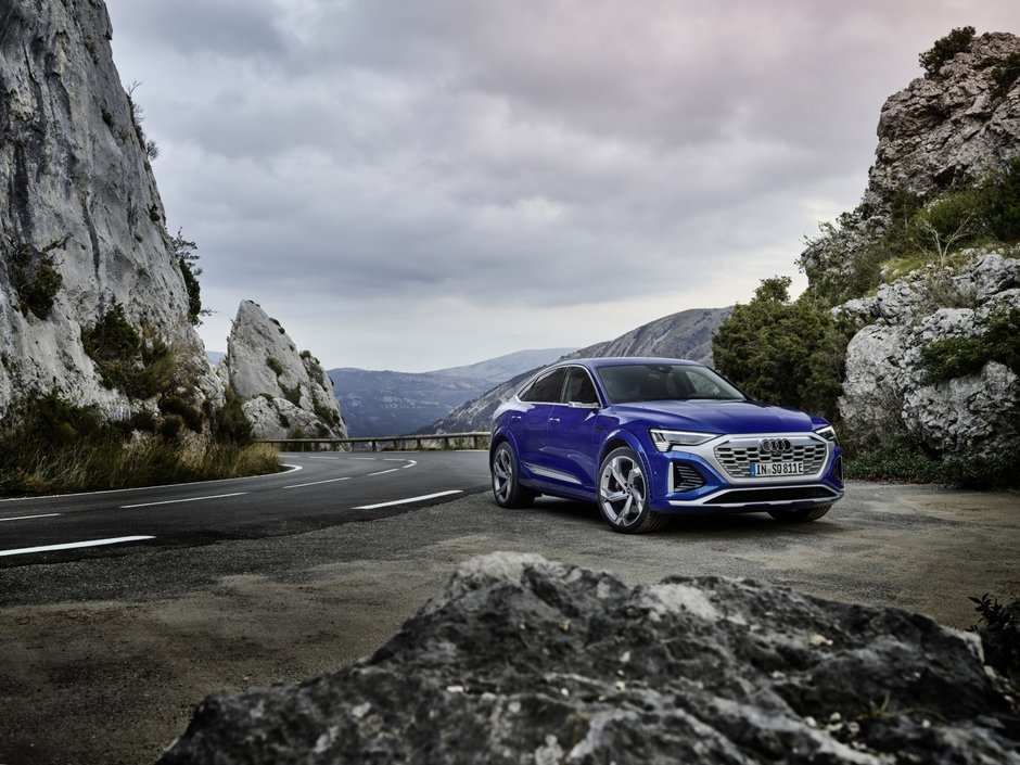 Audi SQ8 E-Tron si Audi SQ8 Sportback E-Tron