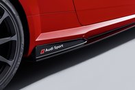 Audi TT RS si R8 cu elemente Audi Performance