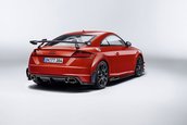 Audi TT RS si R8 cu elemente Audi Performance