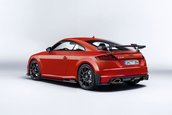 Audi TT RS si R8 cu elemente Audi Performance