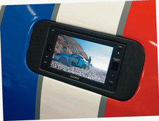 Audi TT transformat in magazin Sony