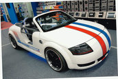 Audi TT transformat in magazin Sony