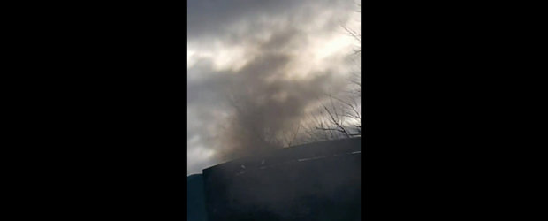 Autobuz Otokar, filmat in timp ce scoate fum negru pe evacuare. Explicatiile STB