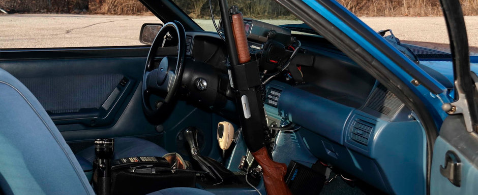 Autoritatile au dat anunt pe internet. Cu cat se vinde masina de politie cu motor V8 si pusca in dotare Autoritatile au dat anunt pe internet. Cu cat se vinde masina de politie cu motor V8 si pusca in dotare