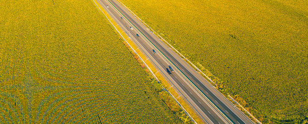 Autoritatile nu opresc utilajele pe Autostrada Soarelui. Lucrarile de reabilitare vor continua pe tot parcursul verii