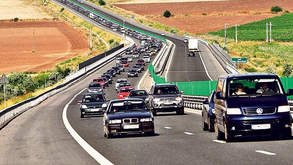 Autostrada A2 se inchide partial pana la iarna, din cauza unor lucrari