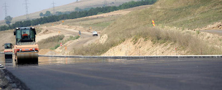 Autostrada Sibiu - Orastie va fi finalizata abia la sfarsitul lui 2013 Autostrada Sibiu - Orastie va fi finalizata abia la sfarsitul lui 2013