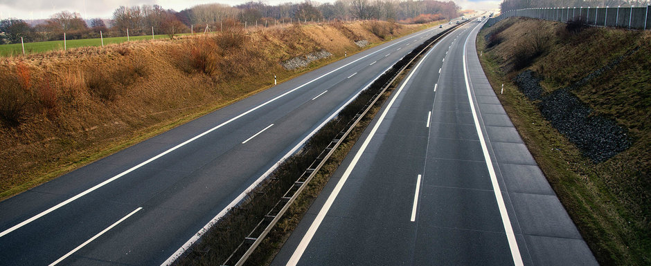 Autostrada uitata prin sertare, care a devenit intre timp drum expres. Primele detalii despre Craiova-Pitesti