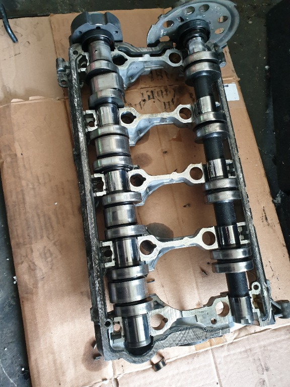 Ax Came cu Capac Vw Passat B6 2.0TDI 170CP BMR BMN