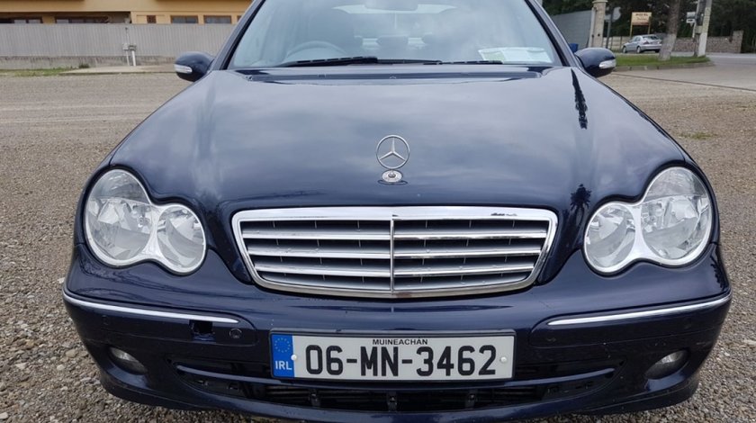 Ax came Mercedes C-CLASS W203 2006 berlina 2.2