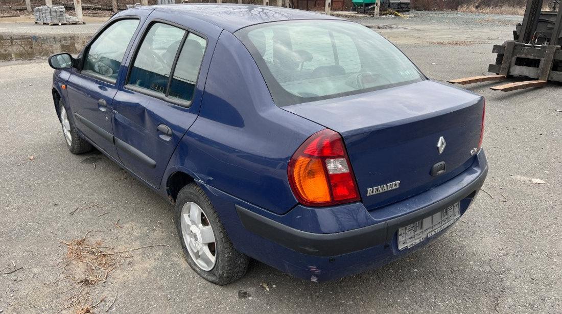 Ax came Renault Clio 2004 BERLINA 1.5 DCI