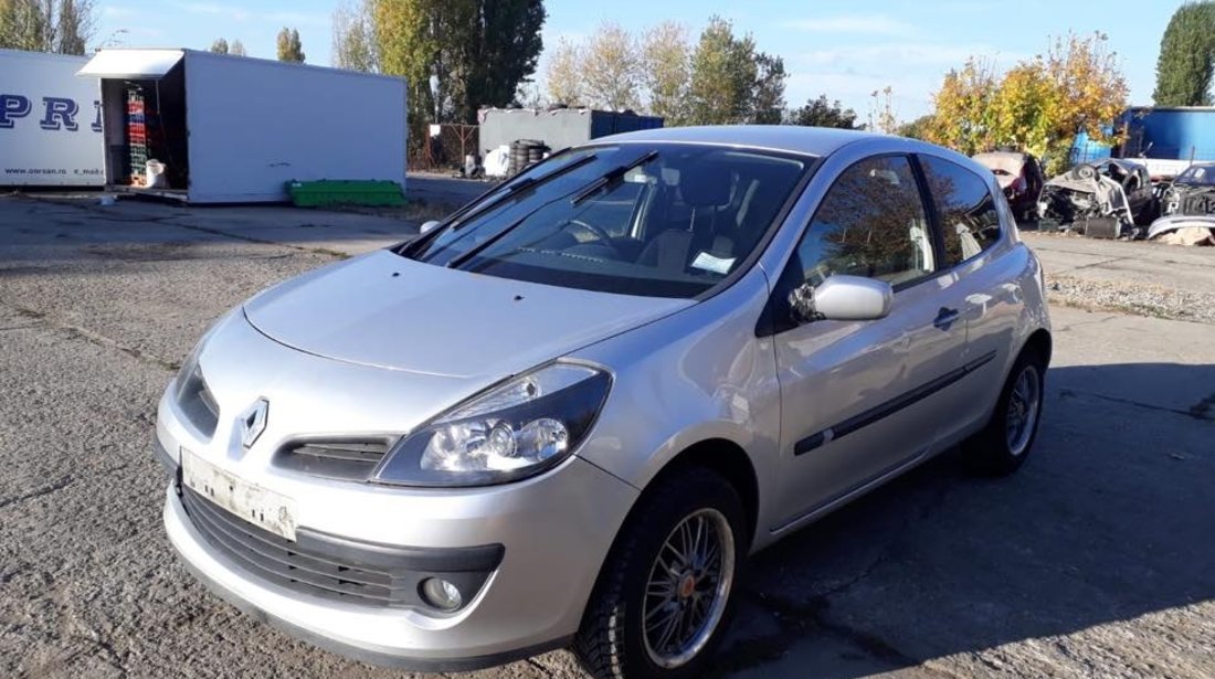 Ax came Renault Clio 2007 hatchback 1.5 D