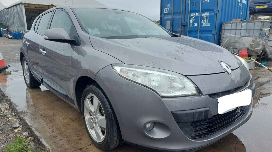 Ax came Renault Megane 3 2011 HATCHBACK 1.5 dCI