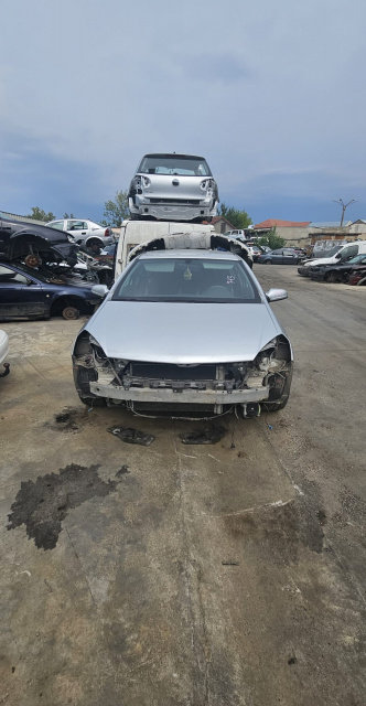 Ax cu came Opel Astra H [2004 - 2007] Hatchback 1.6 MT (105 hp)