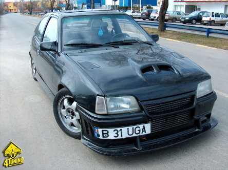 B 31 UGA - No Comment! B 31 UGA - No Comment!