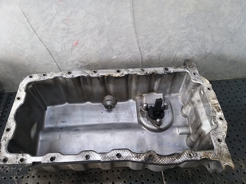 Baie ulei 2.0 tdi audi a4 b7 8e 038103603ag