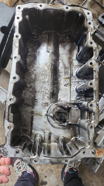 Baie ulei Audi A3 2.0 TDI cod motor BMN cod 03G103608