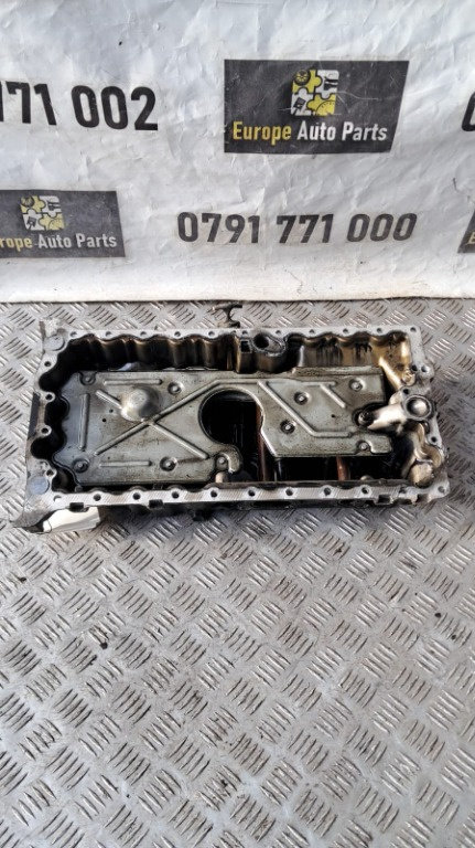 Baie ulei VOLVO XC60 2.4 cod motor D5244T14 an 2010 cod 31258206