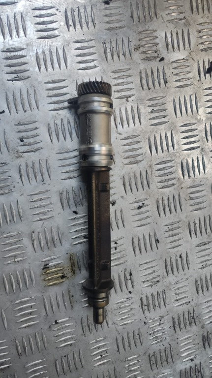 Balador Audi A4 B8 1.8 TFSI CDH an fab. 2010 cod piesa 06j103337b