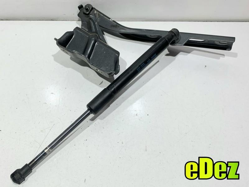Balama capota cu telescop dreapta fata culoare gri - lz7s Audi Q5 (2008-2012) [8R] 8R0823302A