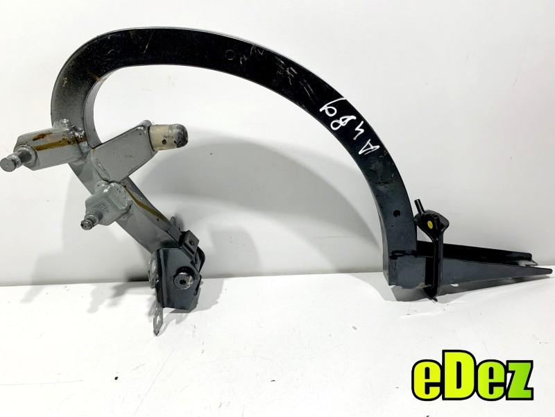 Balama capota dreapta spate Audi A4 (2015-2019) [8W2, B9] 8W5827306A