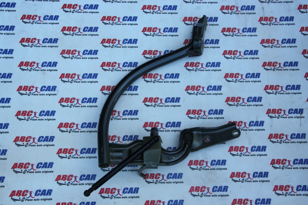 Balama capota dreapta spate VW Passat B8 Limuzina cod: 3G5827301 model 2016