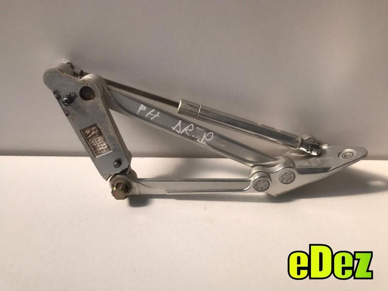 Balama capota dreapta Volkswagen Phaeton (2002-2010) 3d5827302j