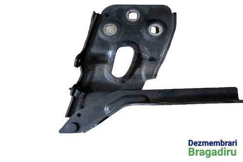 Balama capota motor dreapta Cod: 7P6823302 Volkswagen VW Touareg generatia 2 7P [2010 - 2014] Crosso...