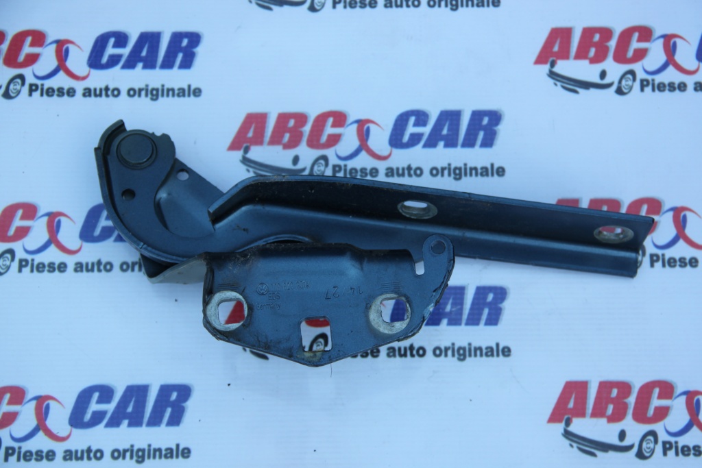 Balama capota stanga fata VW Passat CC cod: 3C8823301A model 2012
