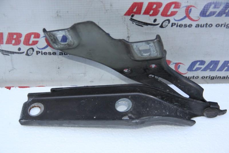 Balama dreapta capota fata Volkswagen Passat B8 2014-2019 3G0823302
