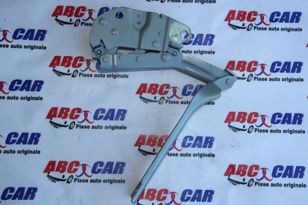 Balama dreapta capota VW Tiguan AD1 cod: 5NA823302D model 2017