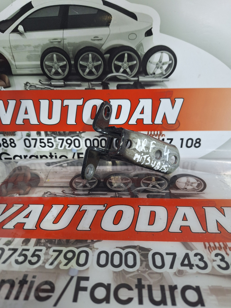 Balama dreapta fata Mitsubishi Outlander 2 (2006->) 2.4 Motorina 2016